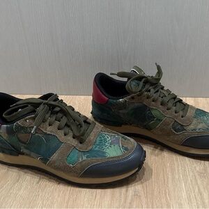 Authentic Valentino Camo Butterfly Rockrunner Green Camo Special Edition